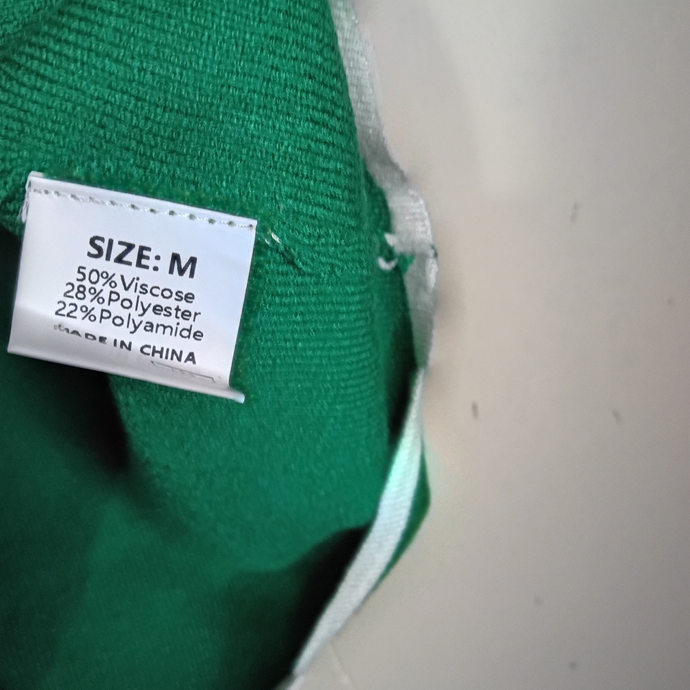 Dokotoo Green Tank Top with White Trim Ribbed Knit - Picture 3 of 3